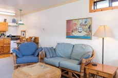 Homestead Cottages - Stargazer Loft