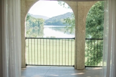 Tennessee Room with River Views in Main Villa