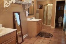 Tennessee Room with River Views in Main Villa