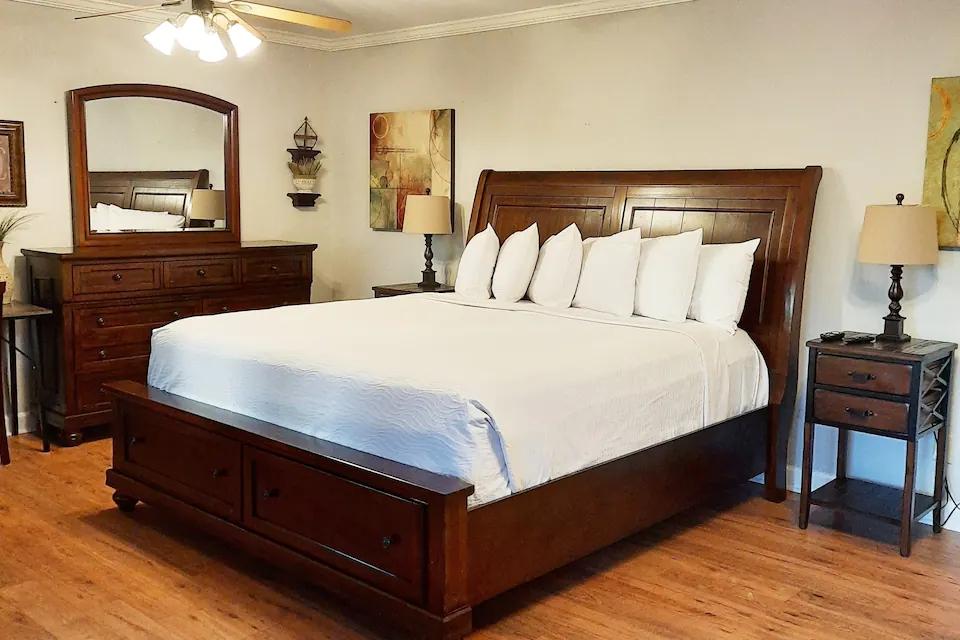 1 Bedroom Villa Rental in Chattanooga, Tennessee