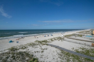 2 BR Beachfront Condo Rental in Gulf Shores, Alabama