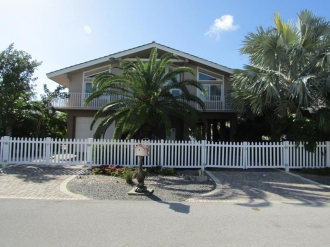 4 BR Pet-Friendly Vacation Rental House