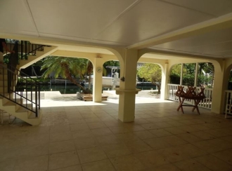 3 BR Pet-Friendly Vacation Rental House