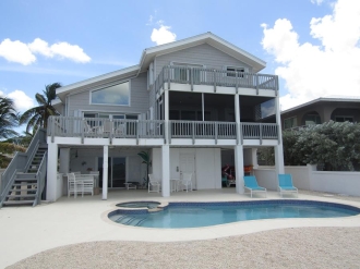3 BR Oceanfront House Rental in Little Torch Key, Florida