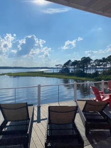 Gorgeous Sunsets on Bay in Beautiful 7 BR Home 1.5 Mi to Beach