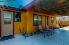 Joshua Tree Bungalow - Downtown (Mid-century)
