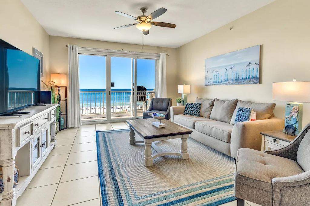 3 Bedrooms Beachfront Condo Rental in Fort Walton Beach, Florida