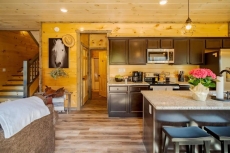 ★Yellowstone Themed Cabin/Theater/GameRoom/HotTub★