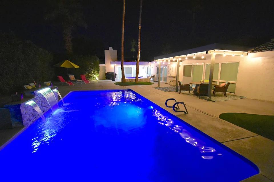 4 Bedrooms House Rental in Palm Springs, California