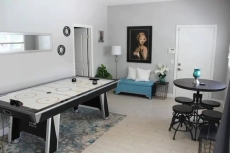 Massive 5 Bedroom Estate - Walk/bike ride distance