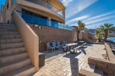 House on the River - Outdoor Hot Tub & Your own Pr