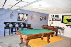 Mansion- Pool, Spa, Game Room, Casita, Fire Table