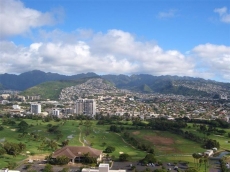 IMMACULATE, 36TH FLOOR CONDO. AFFORDABLE LUXURY, FREE PARKING,  FREE INTERNET