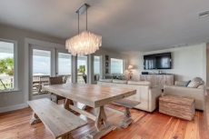 $ Gorgeous Ocean View $ Enormous 60' DECK - 6 BD 5 BA Home – Just Steps to Ocean & Restaurants