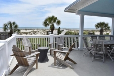 $ Gorgeous Ocean View $ Enormous 60' DECK - 6 BD 5 BA Home – Just Steps to Ocean & Restaurants