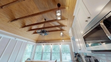 $ Renovated Romantic Guesthouse $ Historic Downtown Easy Half Mile Stroll - Beach only 3 Miles!