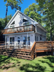 Platte Lake Honor, Mi.100 Ft Lake Front, 5 bedrm, 3 baths, Two Fam floor plan .
