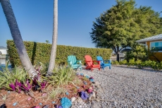 Gilligan’s on the Island:Hot tub, Pacman &dock