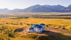 The Octagon House ONLY 30 MI From Yellowstone