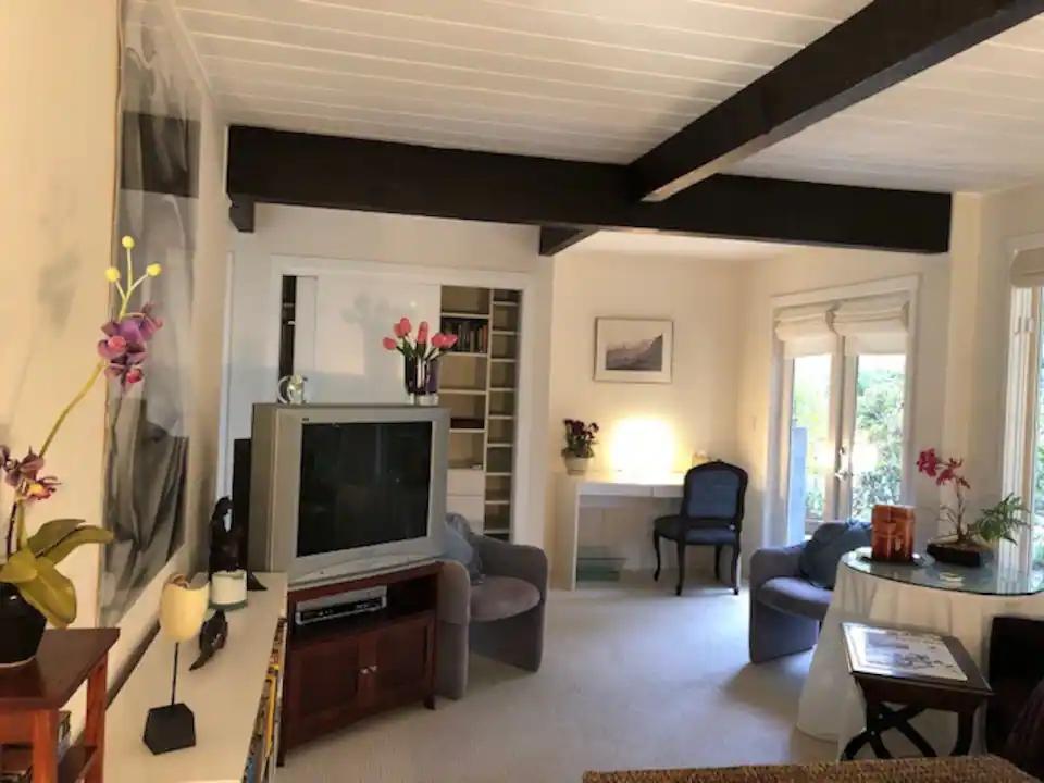 1 Bedroom Studio Rental in San Rafael, California