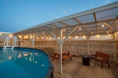 Sunlight Retreat - 2.5 Acres, Pool, Spa, Desert