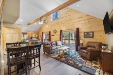 Viewpointe-Creekside Cabin
