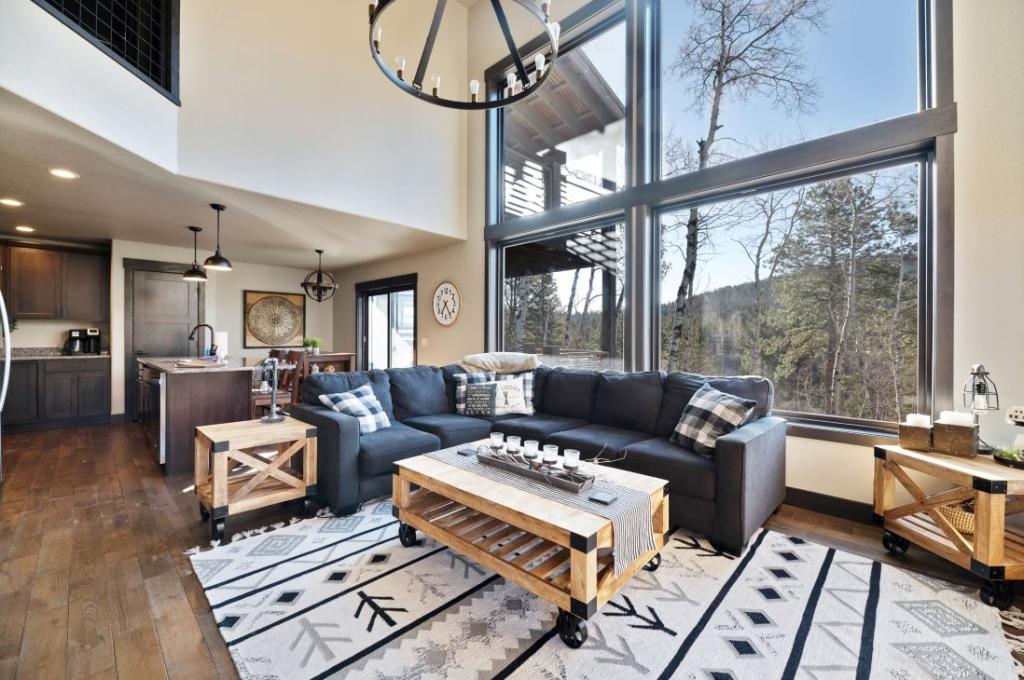 4 Bedrooms House Rental in Lead, South Dakota