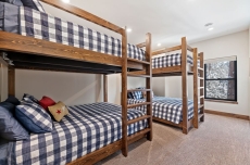 Timbers Lodge In Powder House Pass