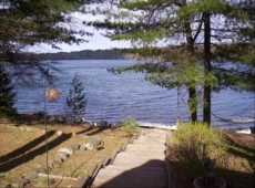 Bass Lk~Eagle River~Level to Water~Beautiful Sand Beach Front