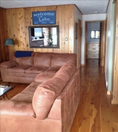 Bass Lk~Eagle River~Level to Water~Beautiful Sand Beach Front