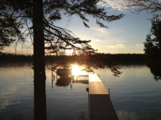 Bass Lk~Sand Beach~1.68Wooded Acres~Sleeps 6-8~1.5 Bath