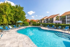 Mercy Me PCB! This gorgeous ground-floor villa is just steps from beach access #42 at Edgewater.