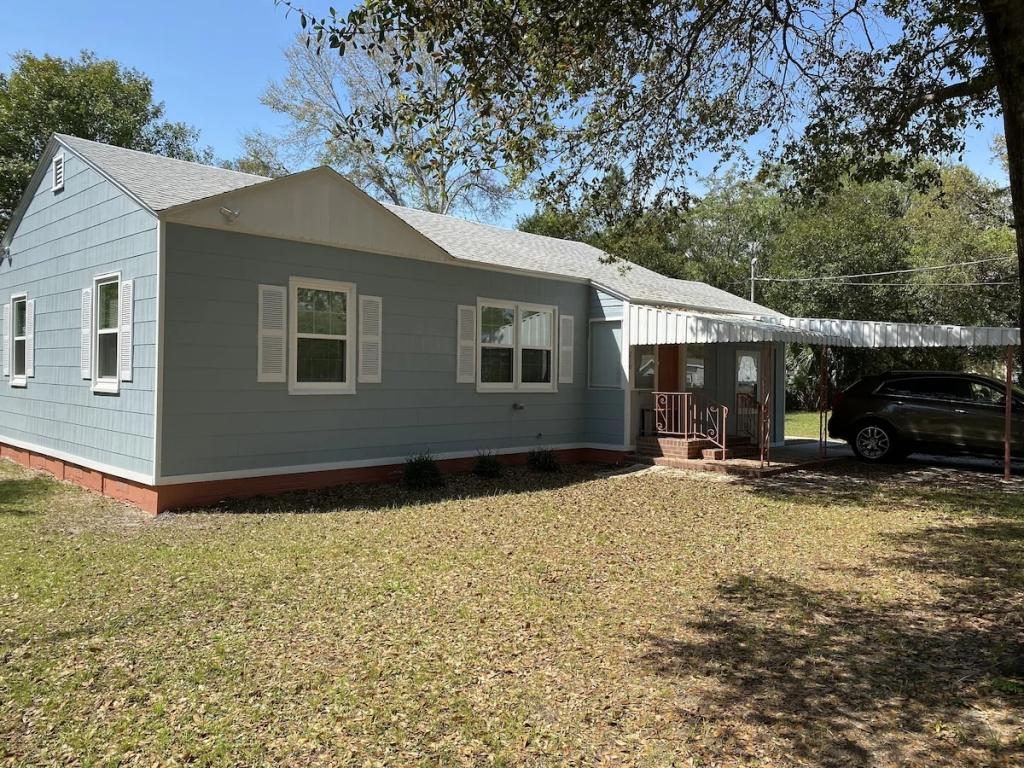 3 Bedrooms Bungalow Rental in Pensacola, Florida