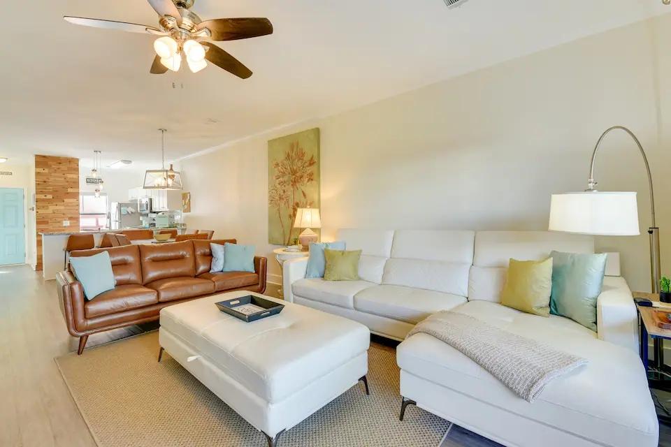 3 Bedrooms Townhome Rental in Miramar Beach, Florida