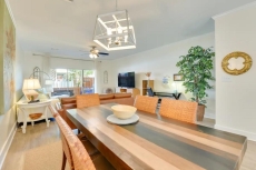 Pet-Friendly Townhome - Walk to Beach!