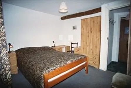 2 Bedrooms Cottage Rental in Llanbedr, United Kingdom