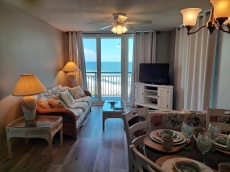 Serene Penthouse on the Gulf! Beach view +Sound!