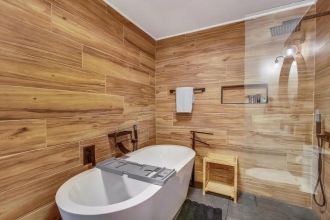 2 BR Pet-Friendly Vacation Rental House