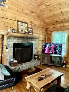 Helen Mountain Log Cabin