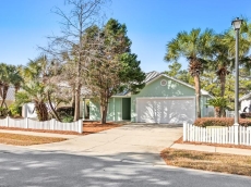 Emerald Port of Call