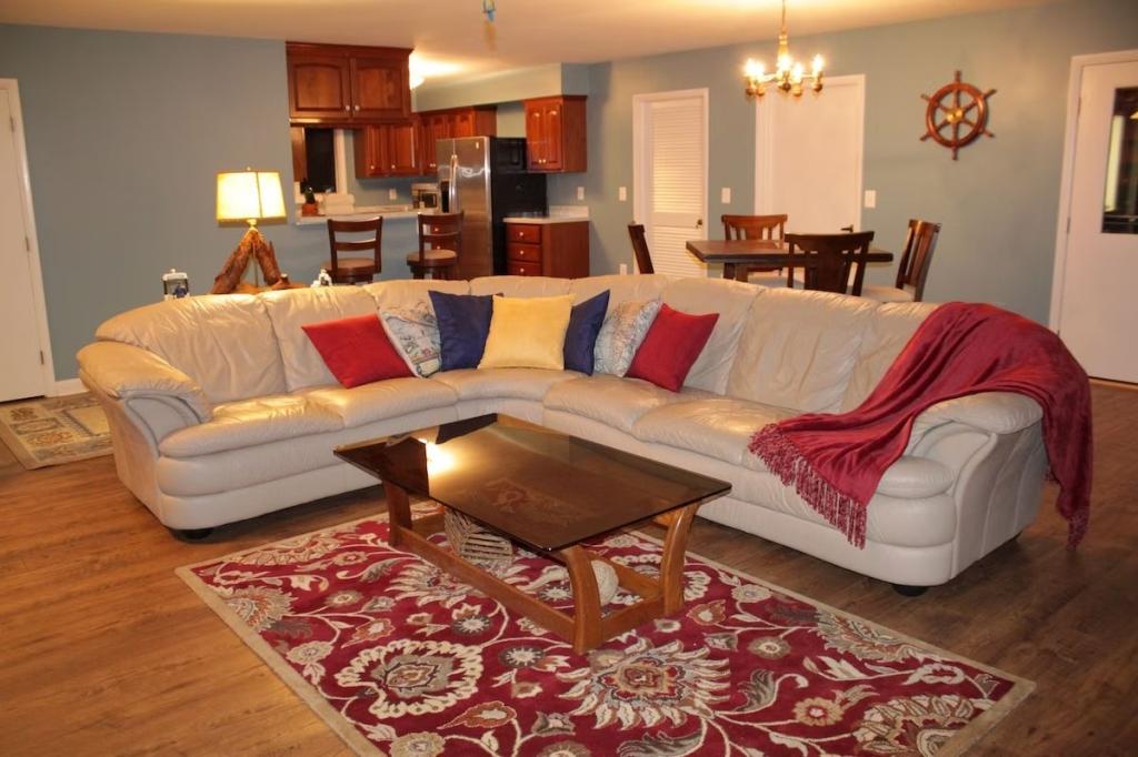 4 Bedrooms House Rental in Virginia, United States of America