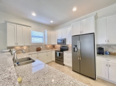 Cozy getaway in the heart of North Naples with Heated Pool!!