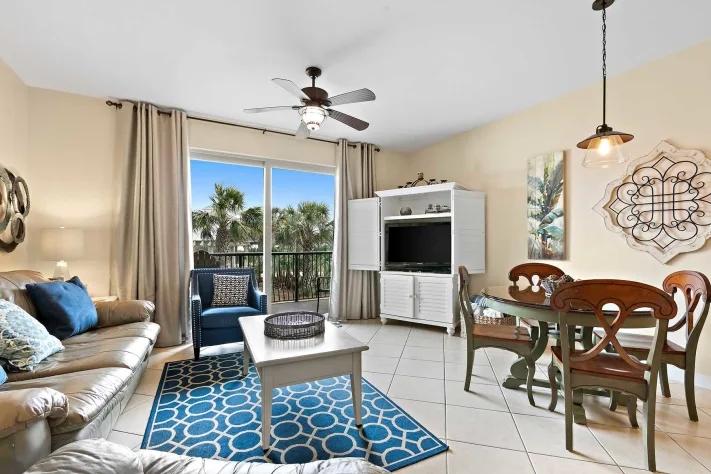 2 Bedrooms Beachfront Condo Rental in Destin, Florida
