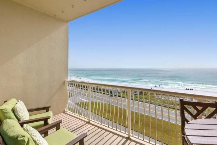 2 Bedrooms Beachfront, Condo Rental in Miramar Beach, Florida