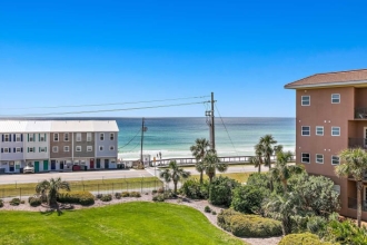 3 BR Pet-Friendly Vacation Condo