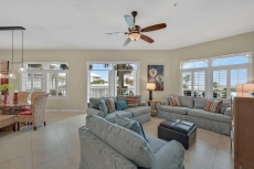 Crystal View 103 Condominium Rental