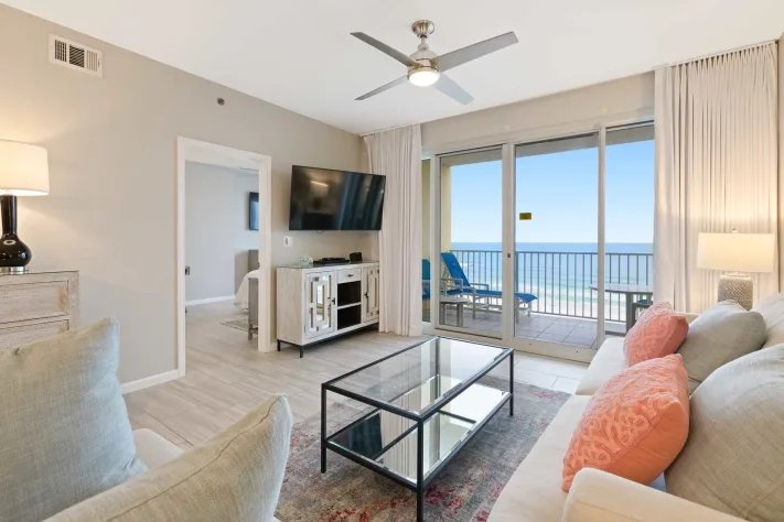 2 Bedrooms Beachfront Condo Rental in Leeward Key, Florida