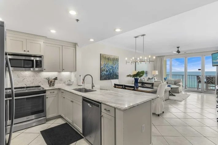 2 Bedrooms Beachfront Condo Rental in Leeward Key, Florida