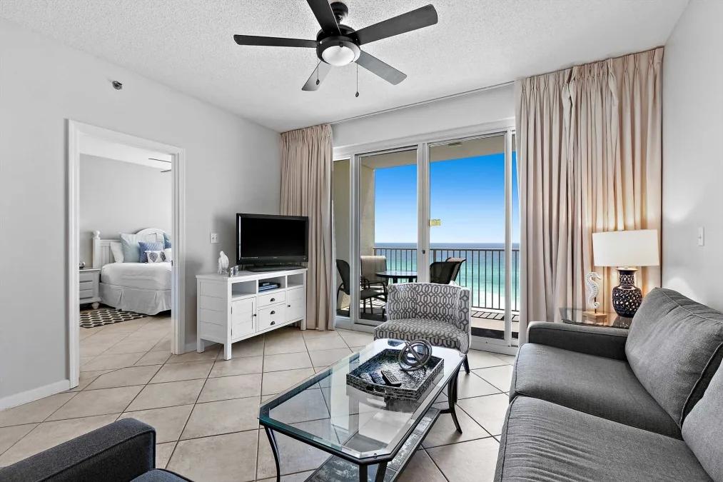 2 Bedrooms Beachfront Condo Rental in Leeward Key, Florida