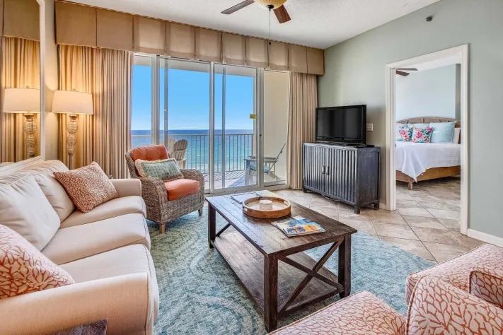 2 Bedrooms Beachfront Condo Rental in Leeward Key, Florida